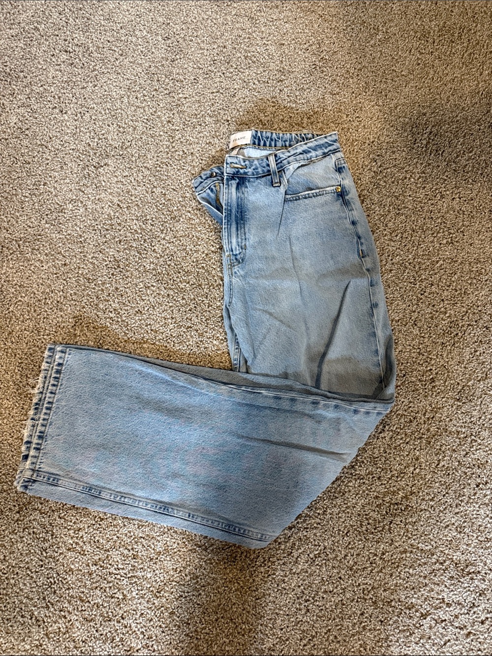 Frame Denim Light Blue Jeans with Contrast Stitching